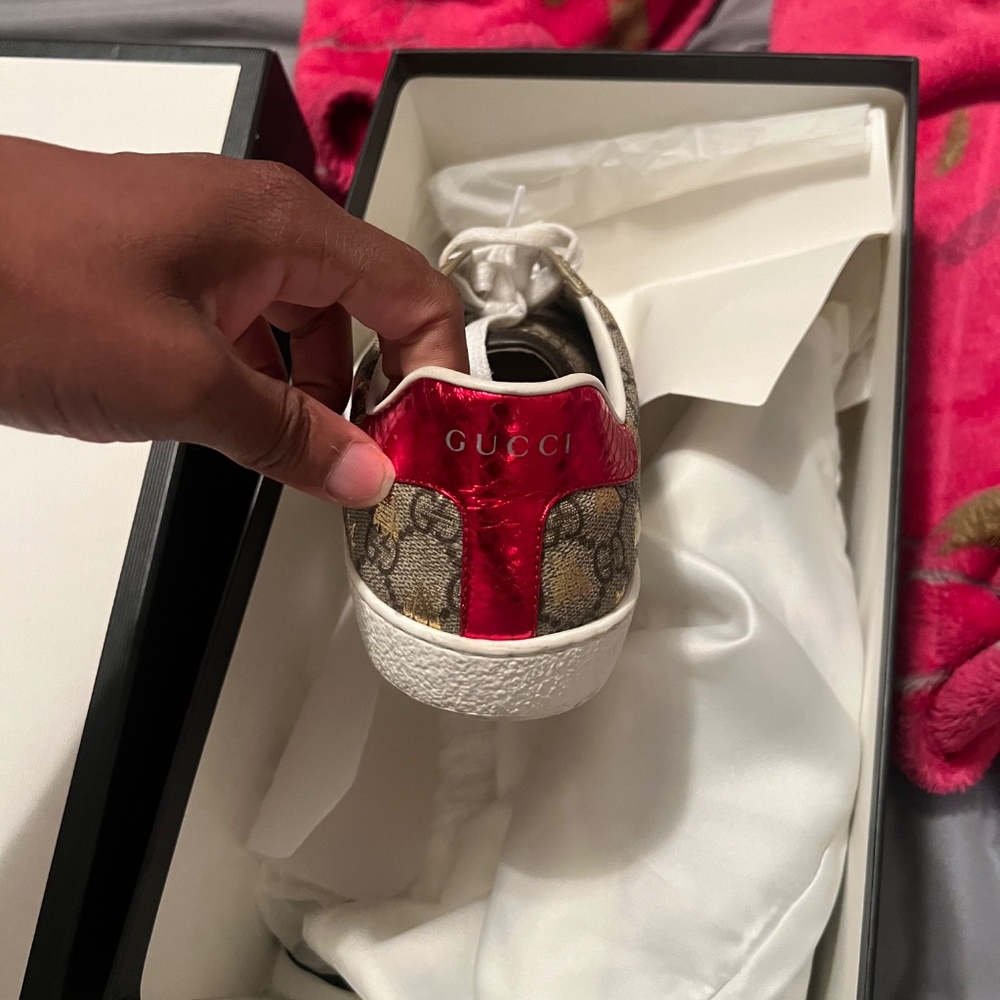 Authentic Men Gucci Shoes - Picture 3 of 4